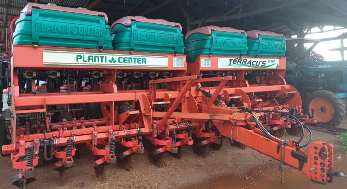 Plantadeira Articulada Planti Center Terracus 13000 - 3
